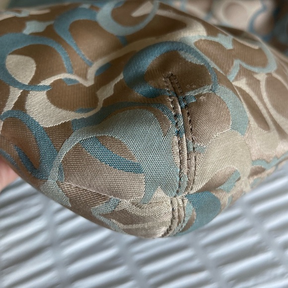 Y2K COACH Vintage Soho Signature Logo Blue Patent Leather Hobo Shoulder Purse - Picture 14 of 17